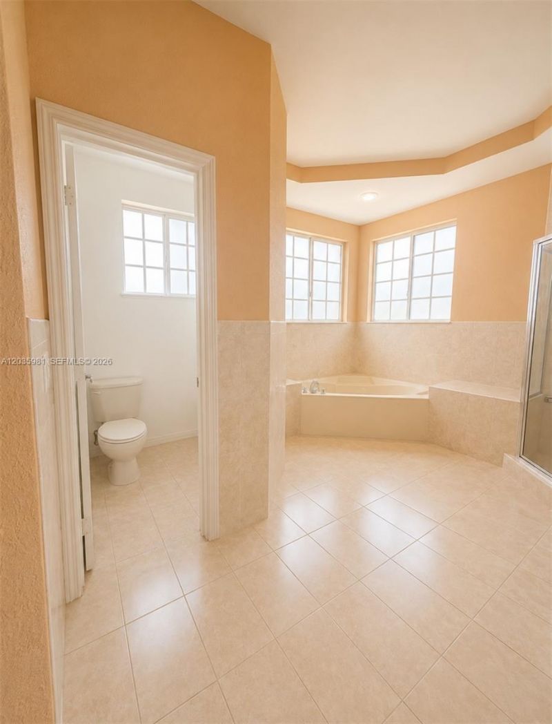 7856 NW 167th Ter , Miami Lakes, FL 33016 Photo