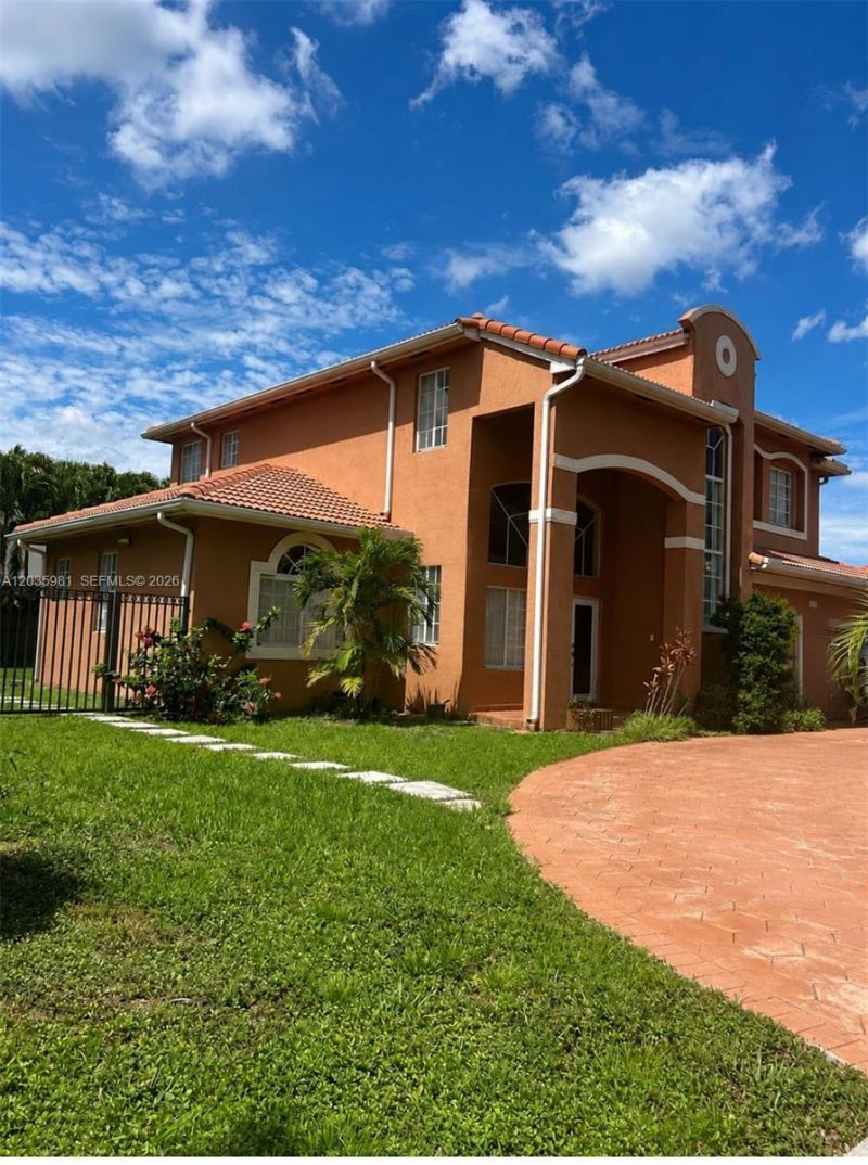 7856 NW 167th Ter , Miami Lakes, FL 33016 Photo