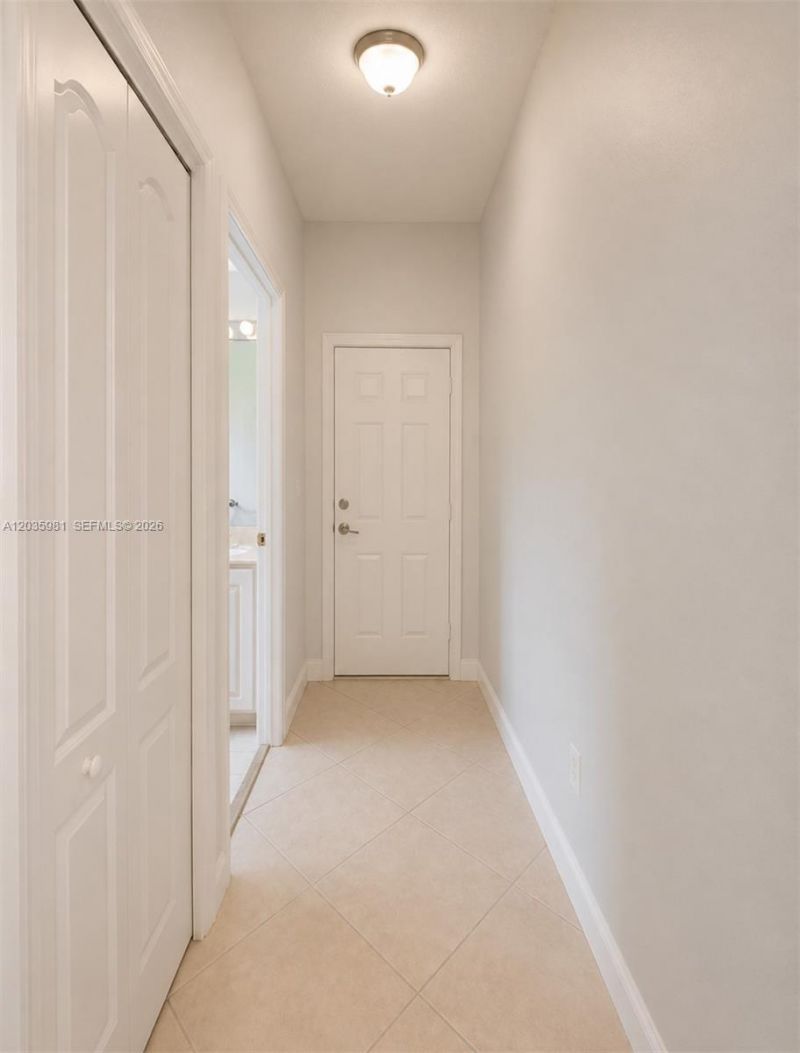 7856 NW 167th Ter , Miami Lakes, FL 33016 Photo