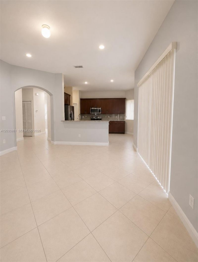 7856 NW 167th Ter , Miami Lakes, FL 33016 Photo