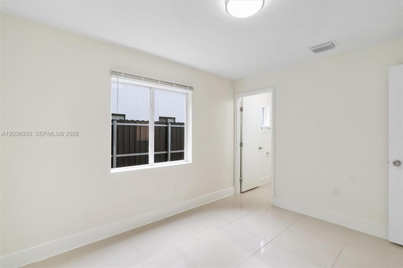 1766 NW 68th Ter , Miami, FL 33147 Photo