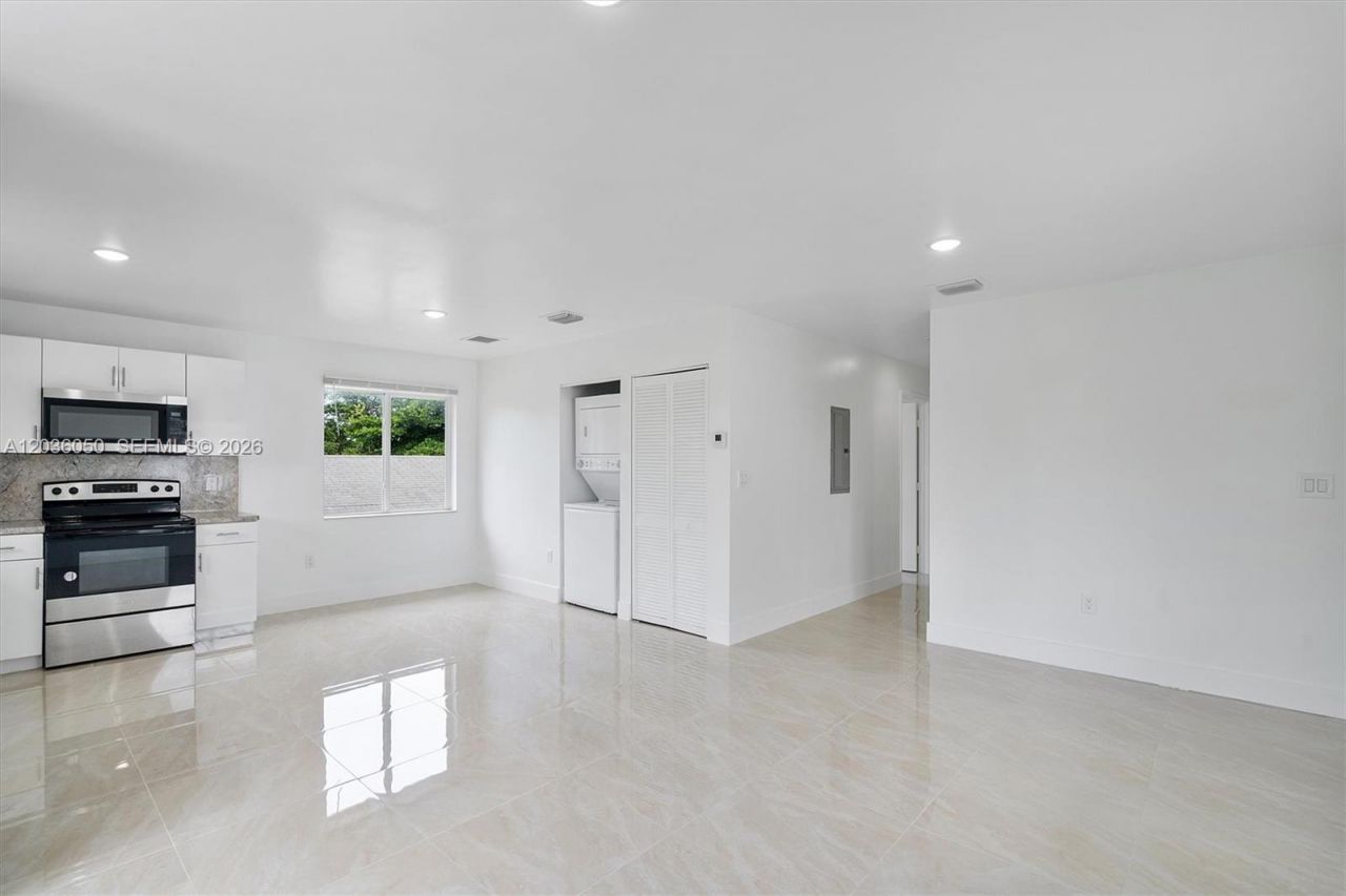 1766 NW 68th Ter , Miami, FL 33147 Photo