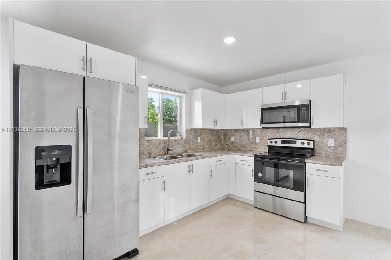 1766 NW 68th Ter , Miami, FL 33147 Photo