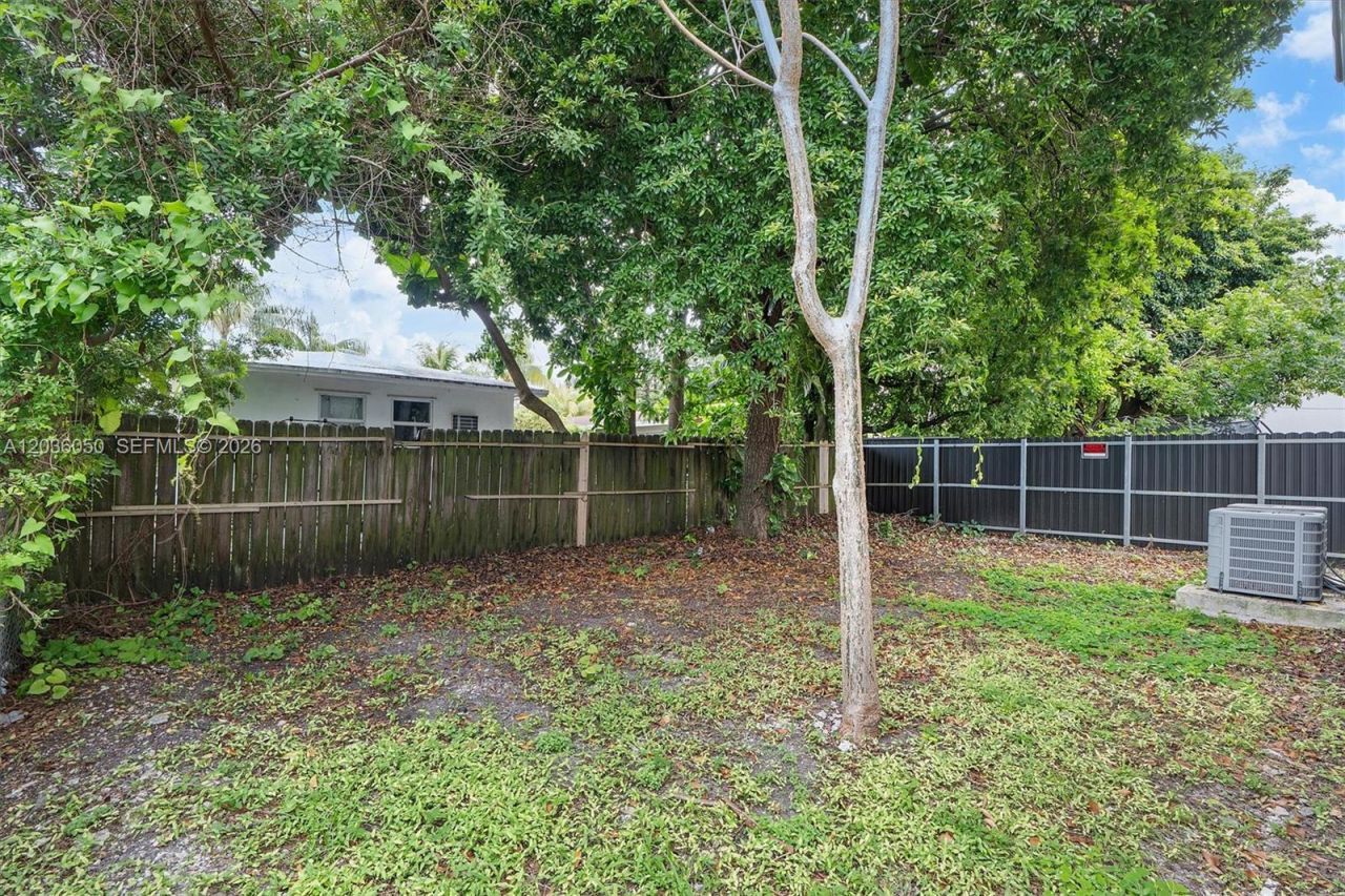 1766 NW 68th Ter , Miami, FL 33147 Photo