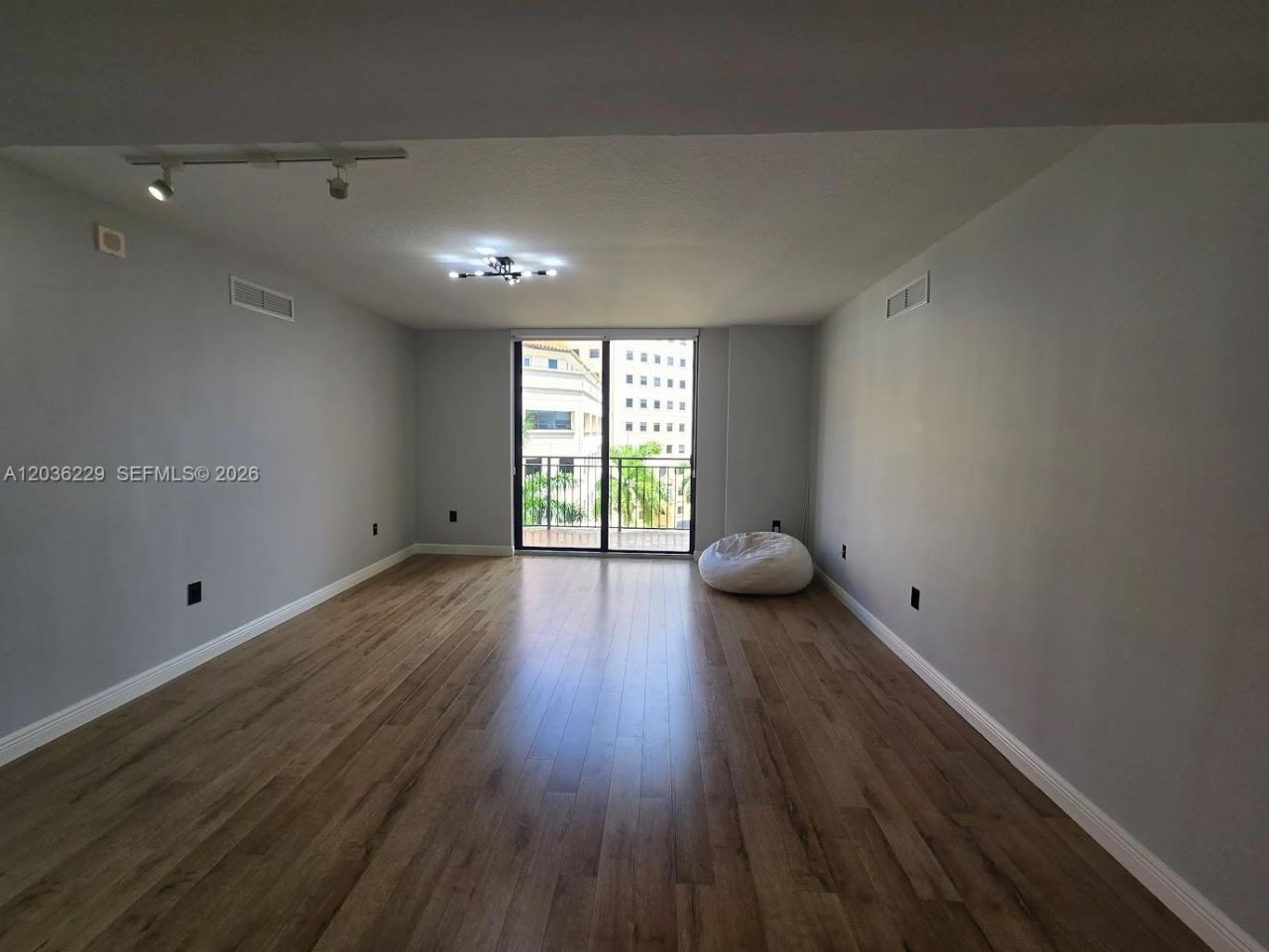 888 S Douglas Rd , Unit 605, Coral Gables, FL 33134 Photo