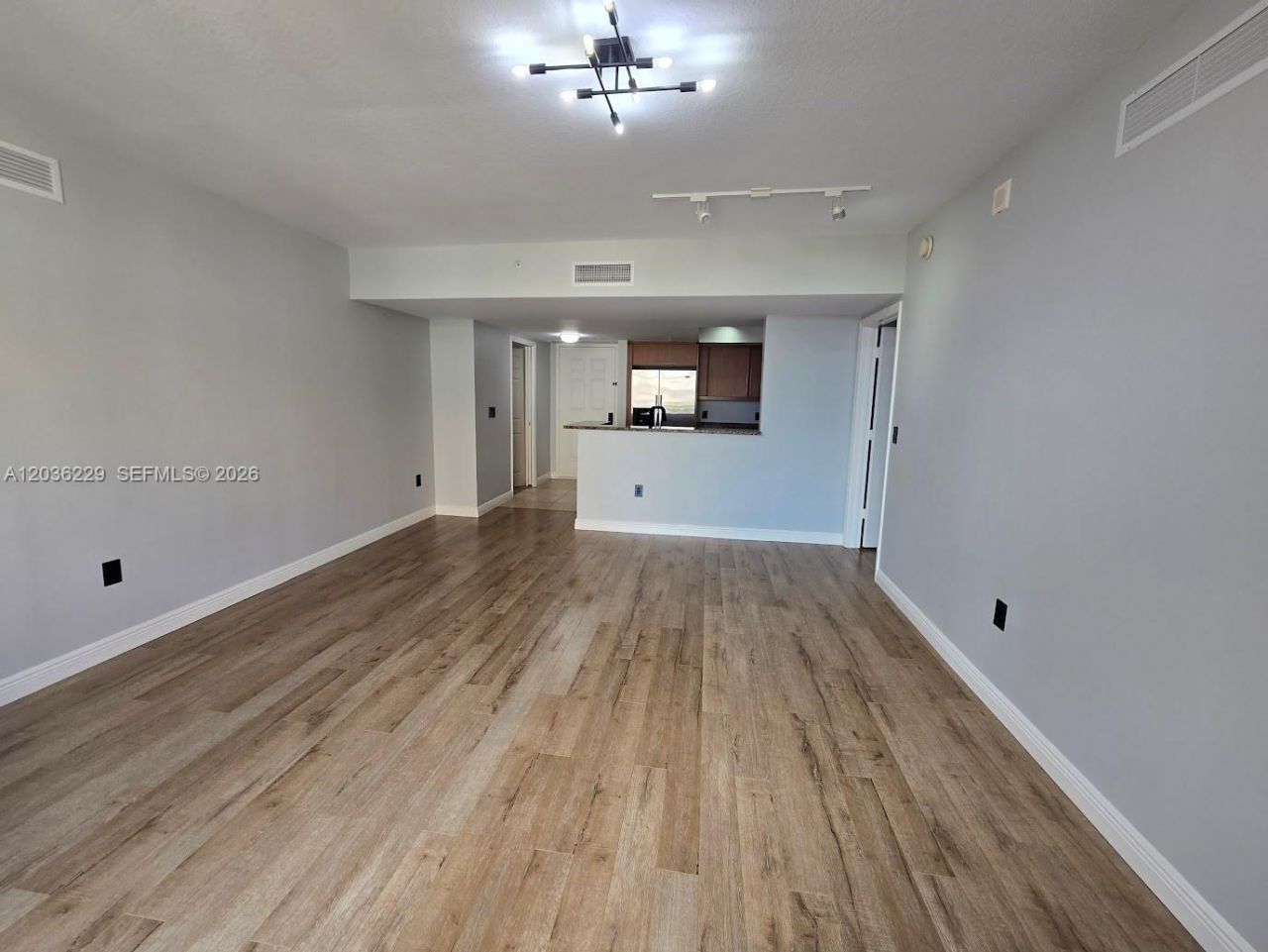 888 S Douglas Rd , Unit 605, Coral Gables, FL 33134 Photo