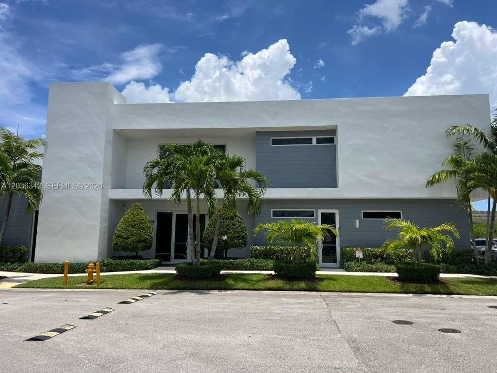 7117 NW 103rd Path, Doral, FL 33178 Photo