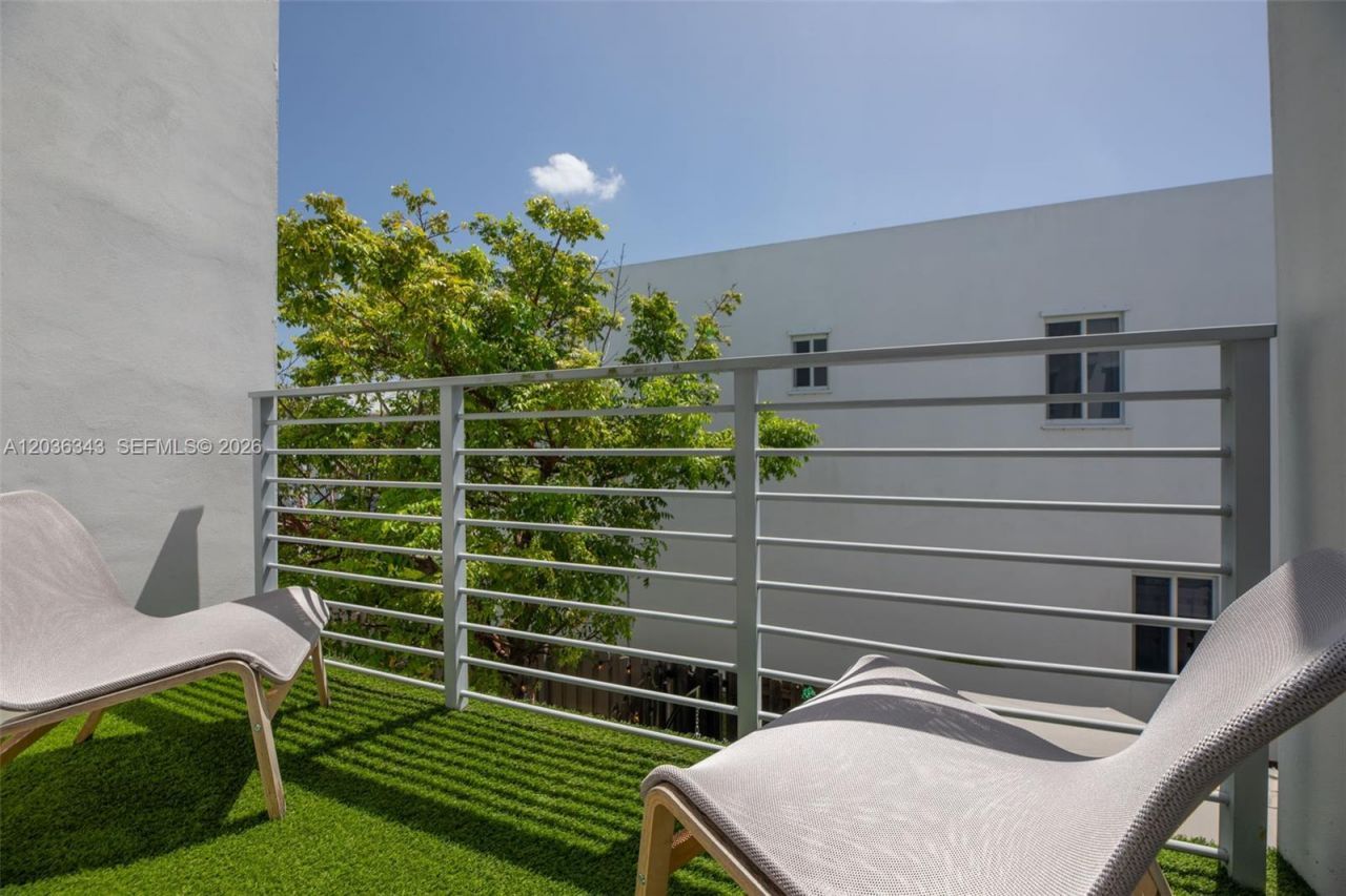 7117 NW 103rd Path, Doral, FL 33178 Photo