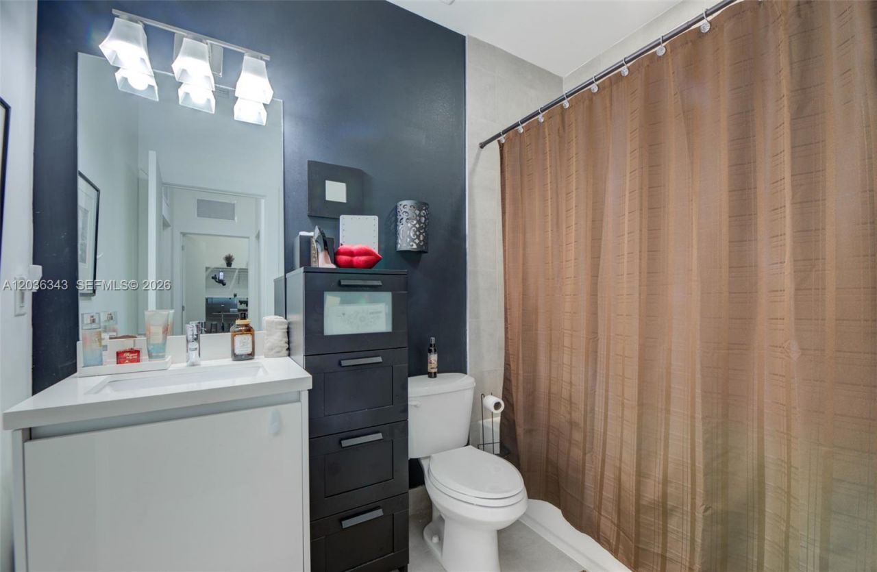 7117 NW 103rd Path, Doral, FL 33178 Photo
