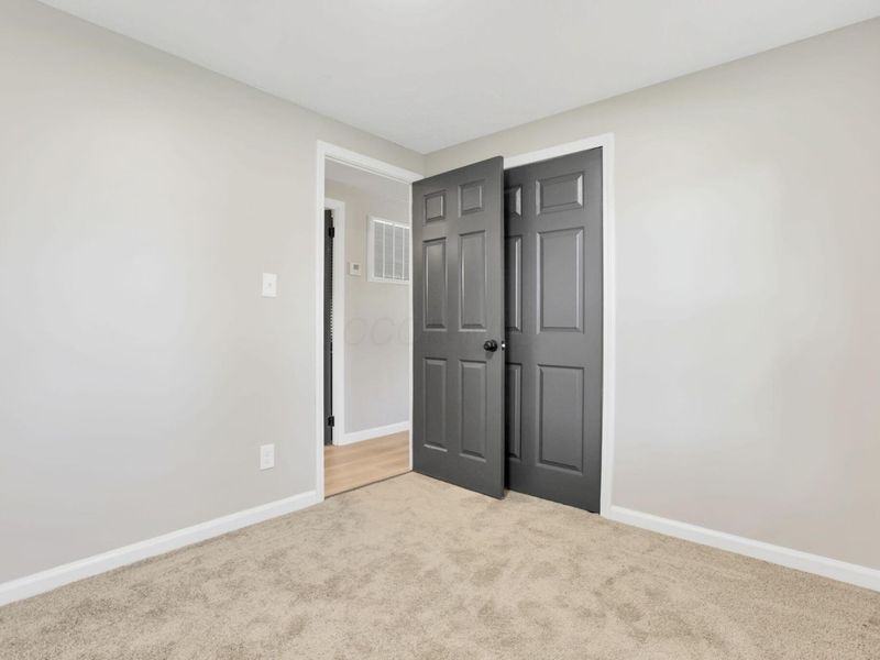 201 E Dorchester Drive, Baltimore, OH 43105 Photo 23