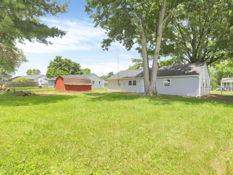 201 E Dorchester Drive, Baltimore, OH 43105 Photo 32