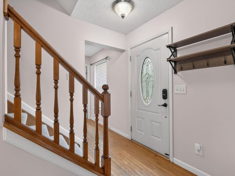 596 Buckshire Glen Drive, Florence, KY 41042 Photo 3