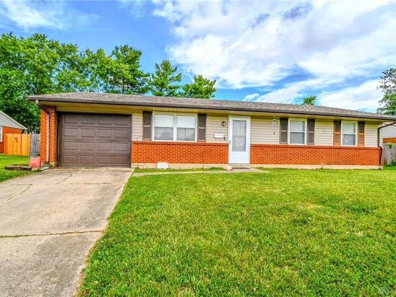 741 Homeway Drive, New Lebanon, OH 45345 Photo 1