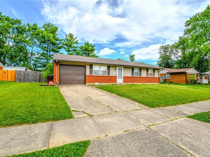 741 Homeway Drive, New Lebanon, OH 45345 Photo 2