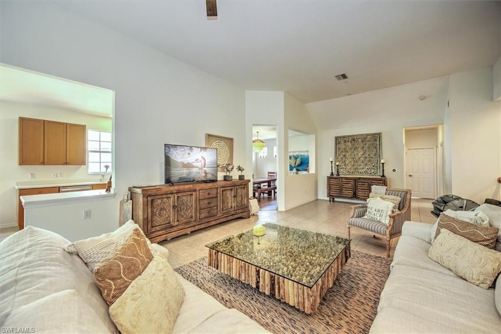 18910 Bay Woods Lake Dr , Unit 203, Fort Myers, FL 33908 Photo