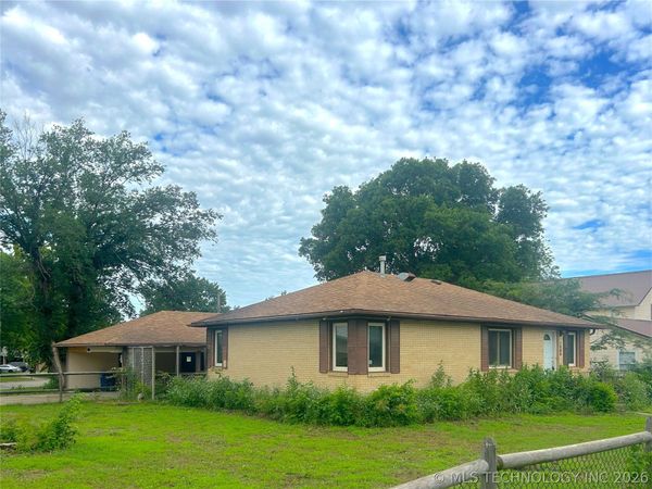 1008 W Shawnee Avenue , Nowata, OK 74048