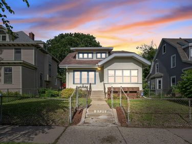 3736 Park Avenue, Minneapolis, MN 55407