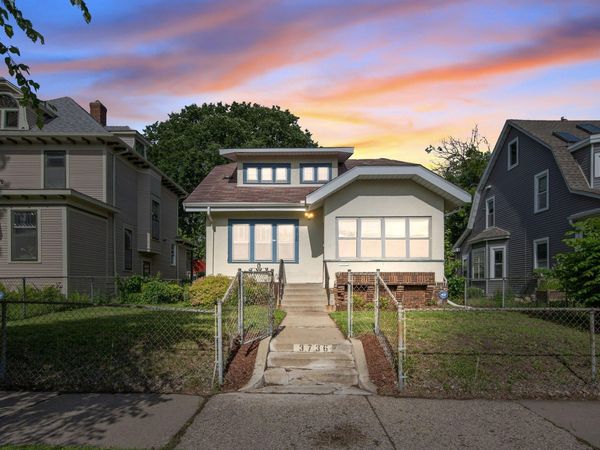 3736 Park Avenue , Minneapolis, MN 55407
