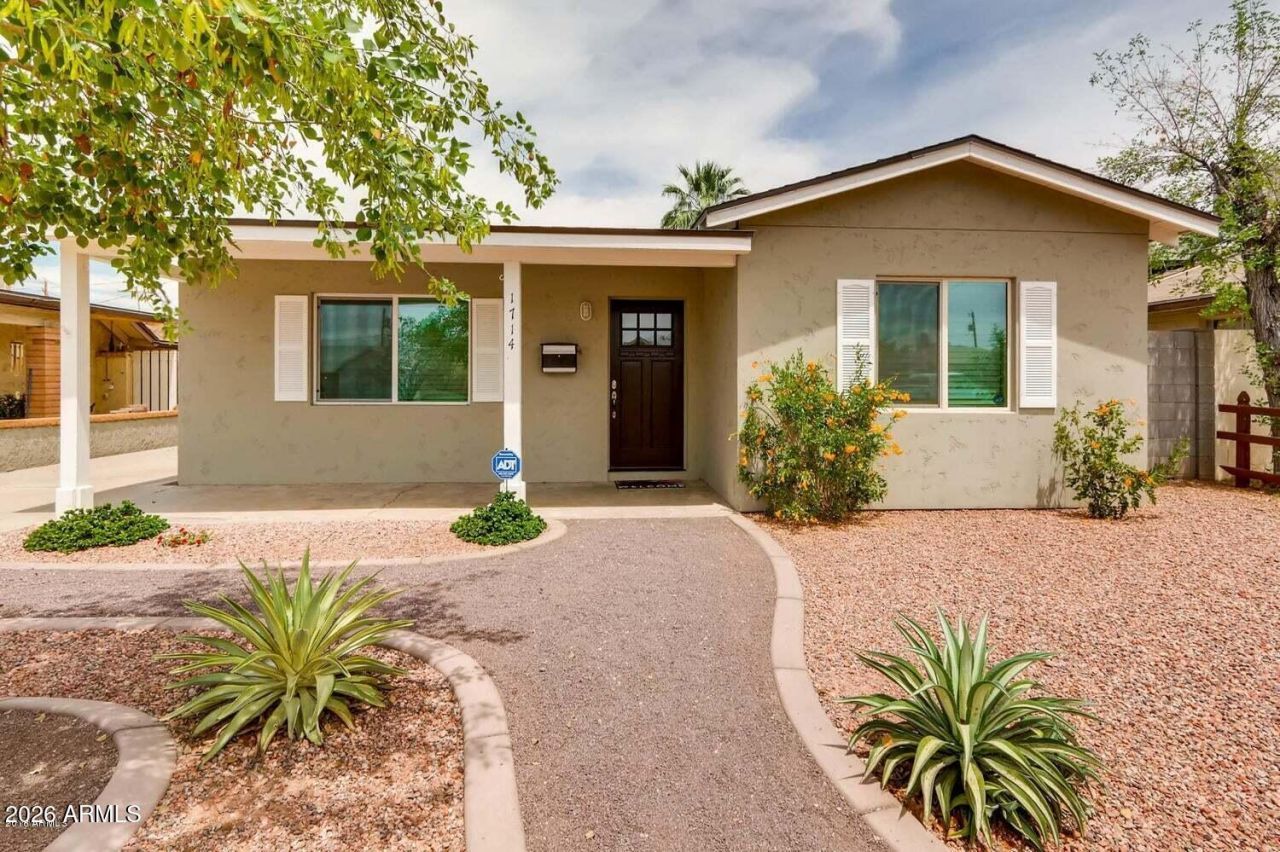 1714 E Roma Avenue, Phoenix, AZ 85016 Main Photo