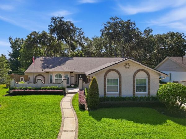 1063 WHISPERING POINT , CASSELBERRY, FL 32707