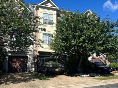 9002 FALCON GLEN COURT, BRISTOW, VA 20136