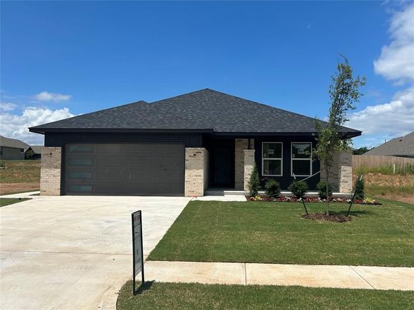1203 Honeysuckle Hollow Drive, Noble, OK 73068