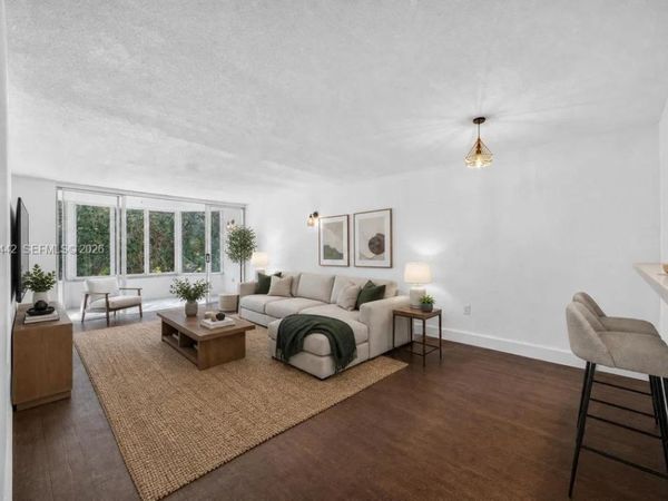1101 NE 191st St, Unit H401, Miami, FL 33179