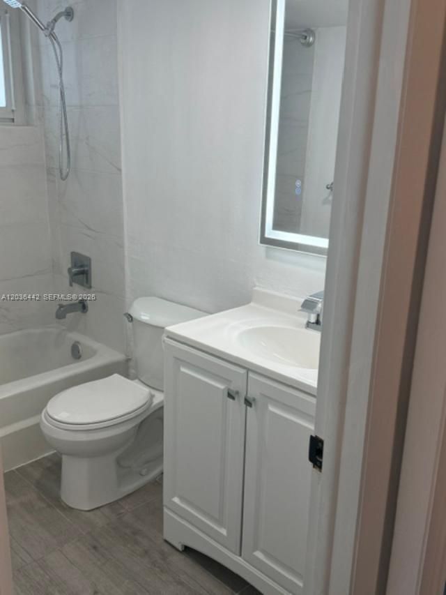 1101 NE 191st St , Unit H401, Miami, FL 33179 Photo