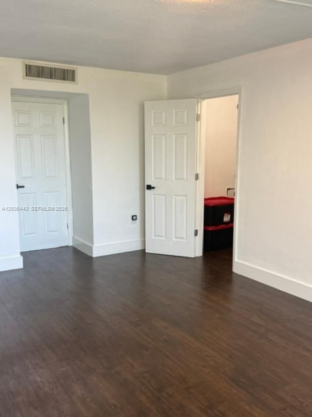 1101 NE 191st St , Unit H401, Miami, FL 33179 Photo