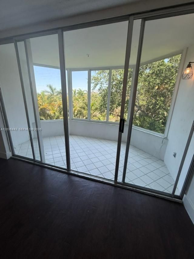 1101 NE 191st St , Unit H401, Miami, FL 33179 Photo