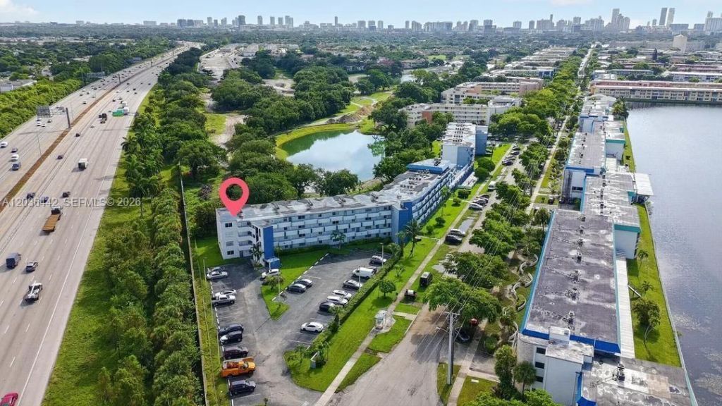 1101 NE 191st St, Unit H401, Miami, FL 33179 Photo