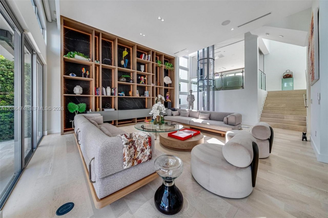 470 S Shore Dr, Miami Beach, FL 33141 Photo