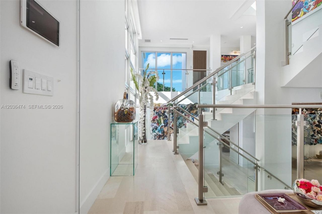 470 S Shore Dr, Miami Beach, FL 33141 Photo
