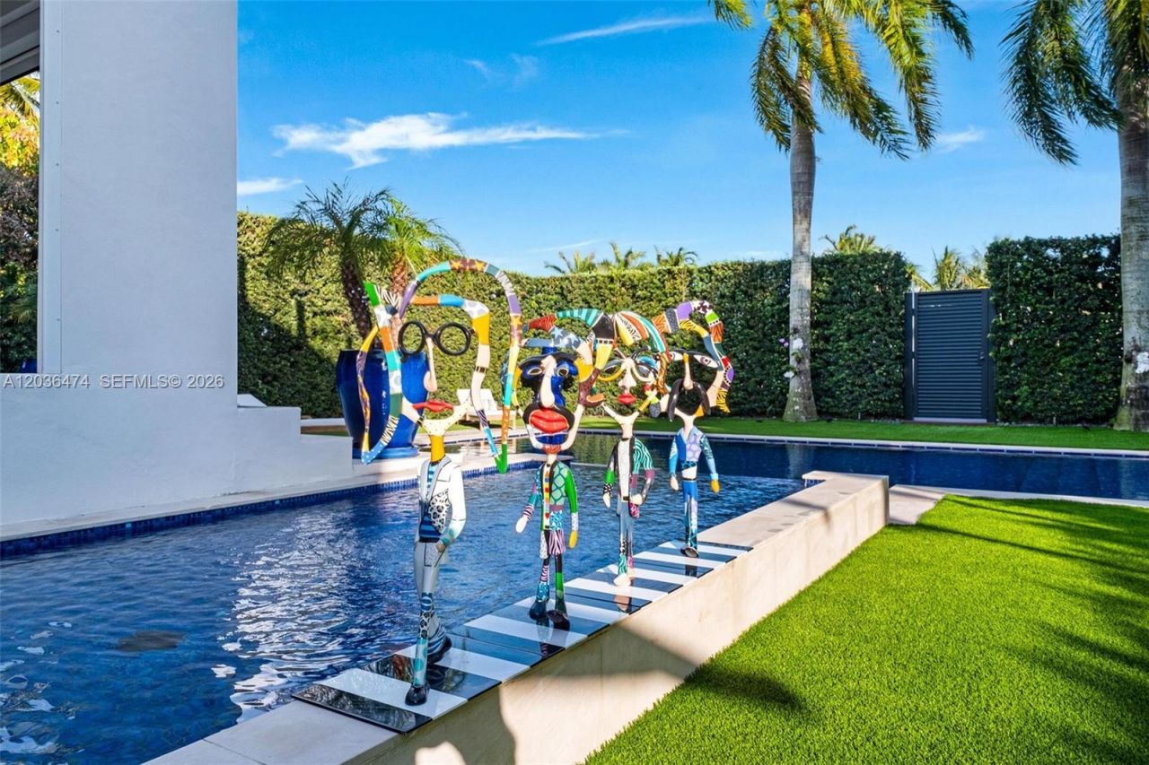 470 S Shore Dr, Miami Beach, FL 33141 Photo