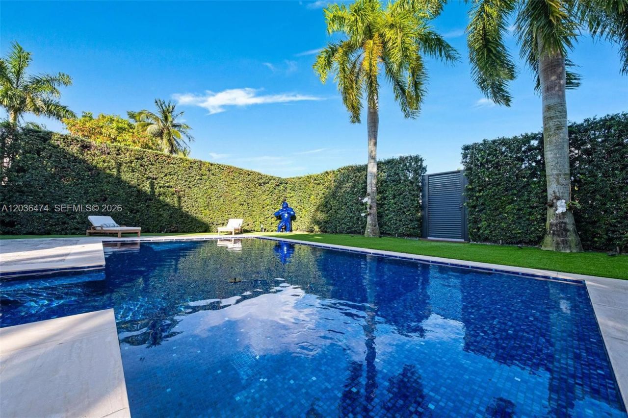 470 S Shore Dr, Miami Beach, FL 33141 Photo