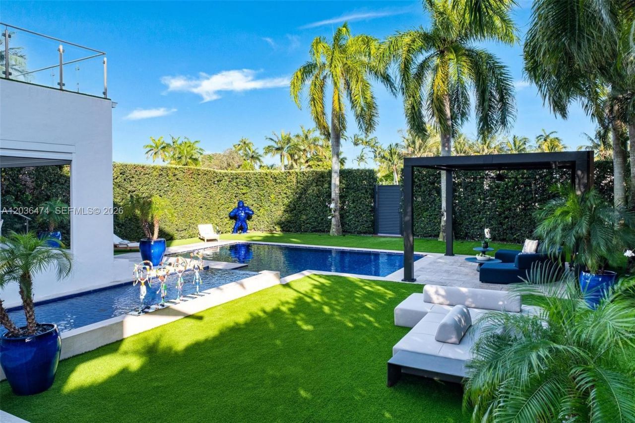 470 S Shore Dr, Miami Beach, FL 33141 Photo