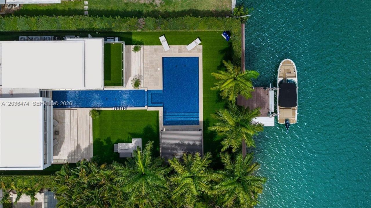 470 S Shore Dr, Miami Beach, FL 33141 Photo