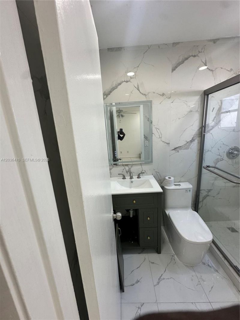1670 Harding St, Unit A, Hollywood, FL 33020 Photo