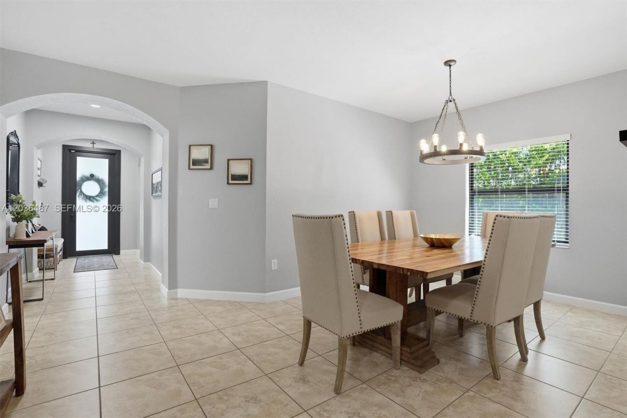 16572 SW 43rd Ln , Kendall, FL 33185 Photo
