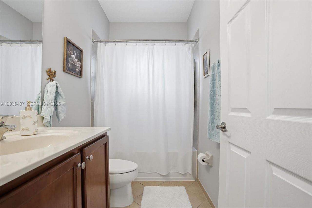 16572 SW 43rd Ln , Kendall, FL 33185 Photo