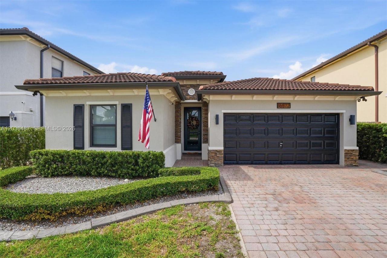 16572 SW 43rd Ln , Kendall, FL 33185 Photo
