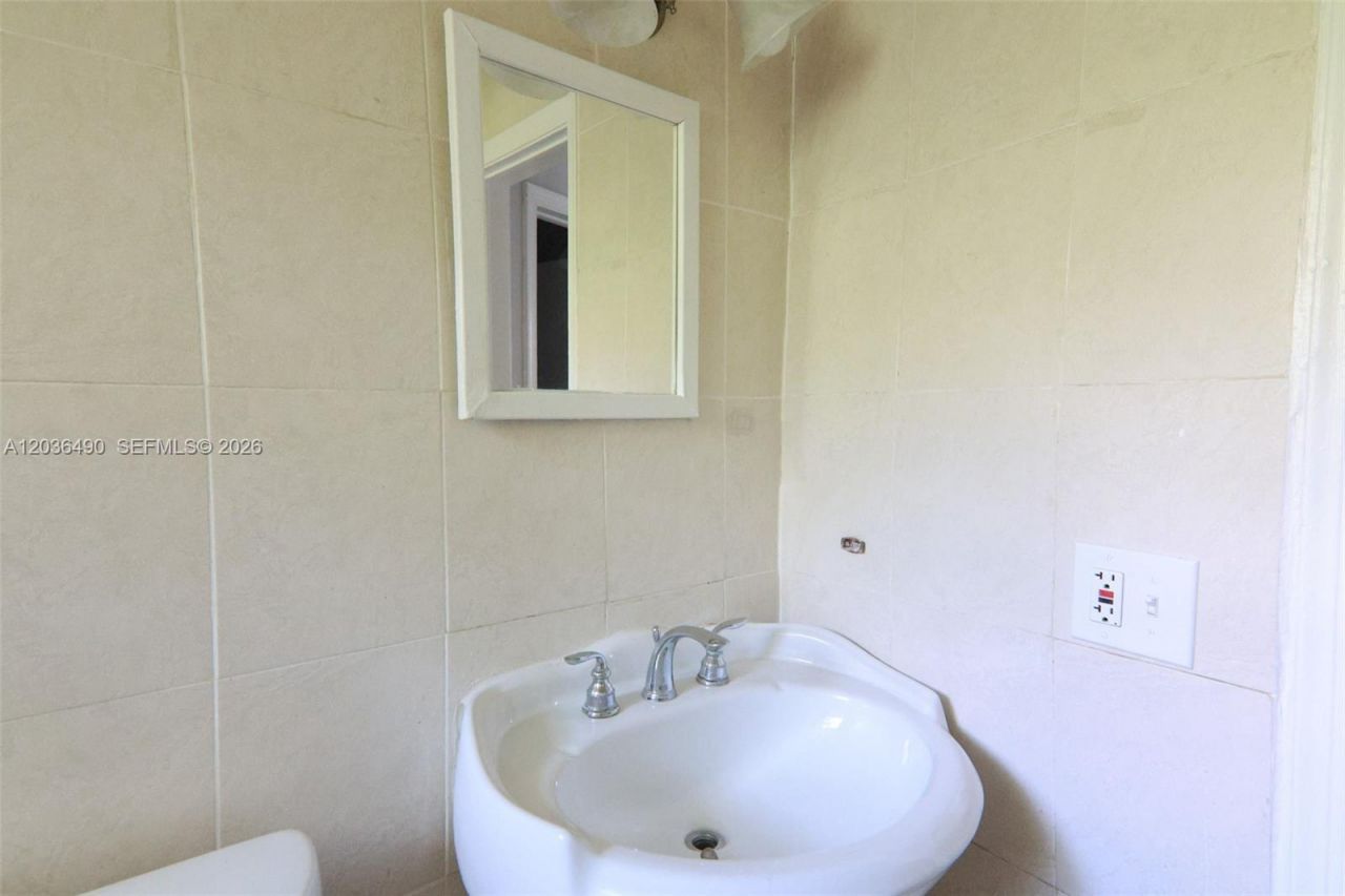 1321 N 58th Ave , Unit 1321, Hollywood, FL 33021 Photo
