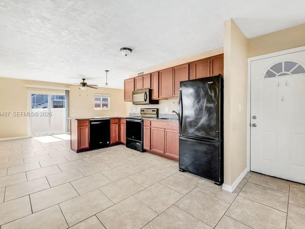 2550 Tulane Ave , Unit 202, Daytona, FL 32118