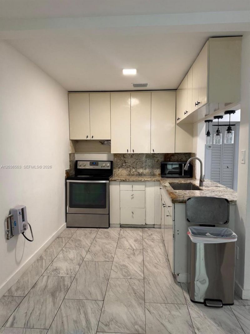1055 NW 58th Ter, Miami, FL 33127 Photo