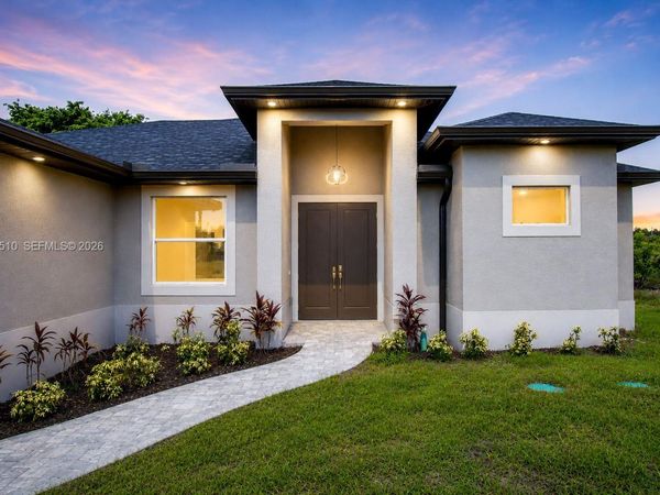 804 Curtis Ave N , Lehigh Acres, FL 33971