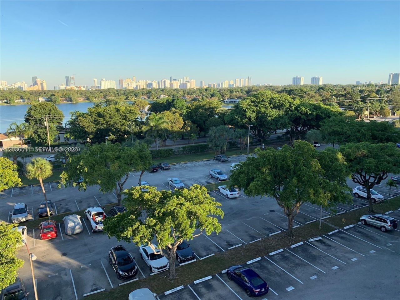 1770 NE 191st St, Unit 700-1, Miami, FL 33179 Photo