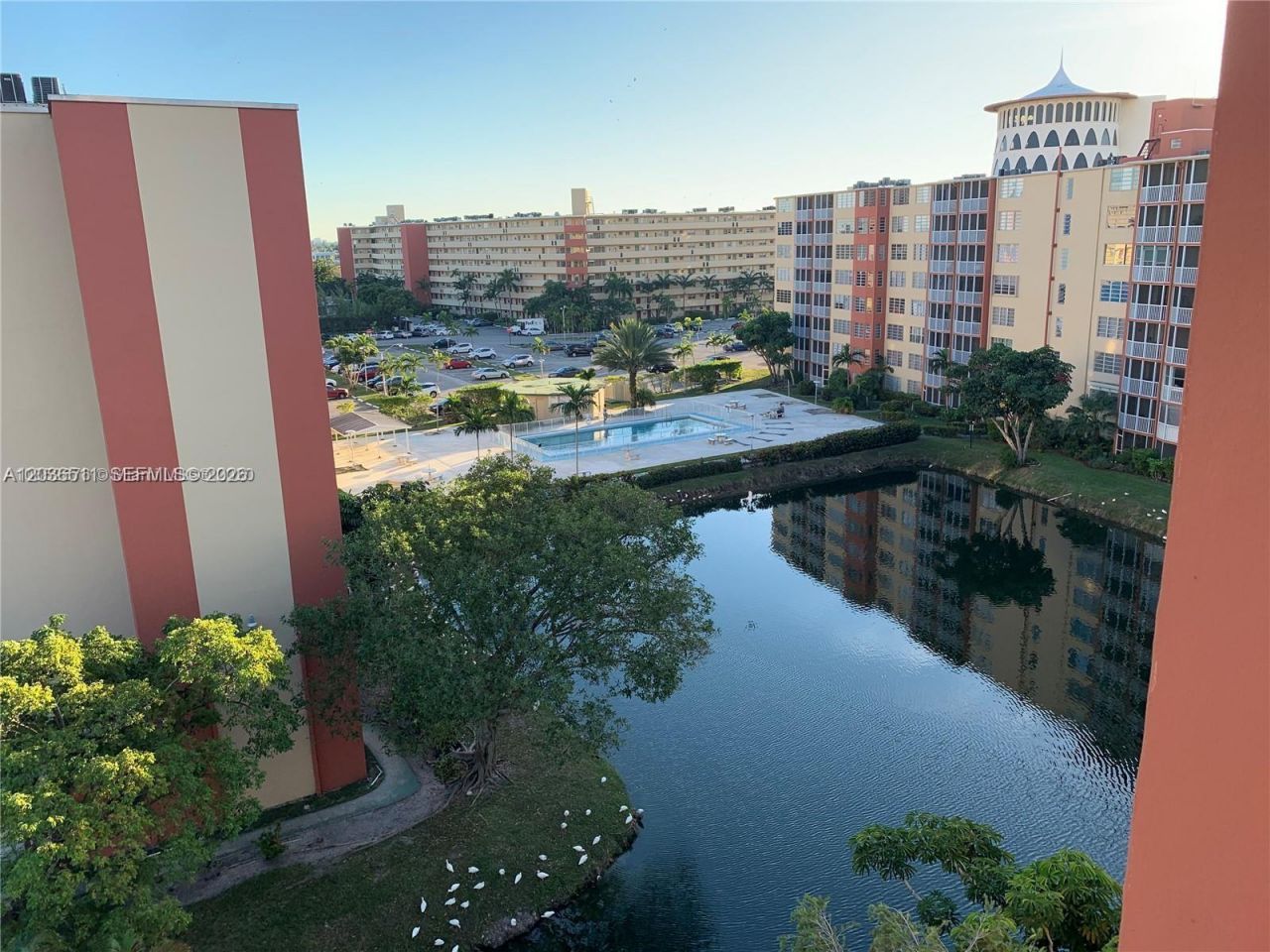 1770 NE 191st St, Unit 700-1, Miami, FL 33179 Photo