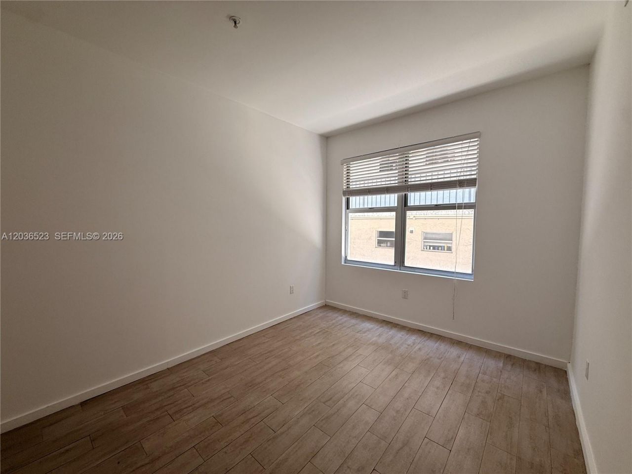 1611 Meridian Ave, Unit 202, Miami Beach, FL 33139 Photo