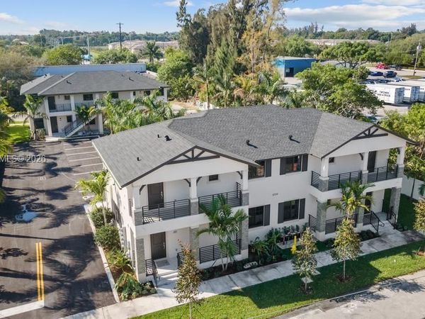 5745 SW 44th COURT , Unit 202, Davie, FL 33314