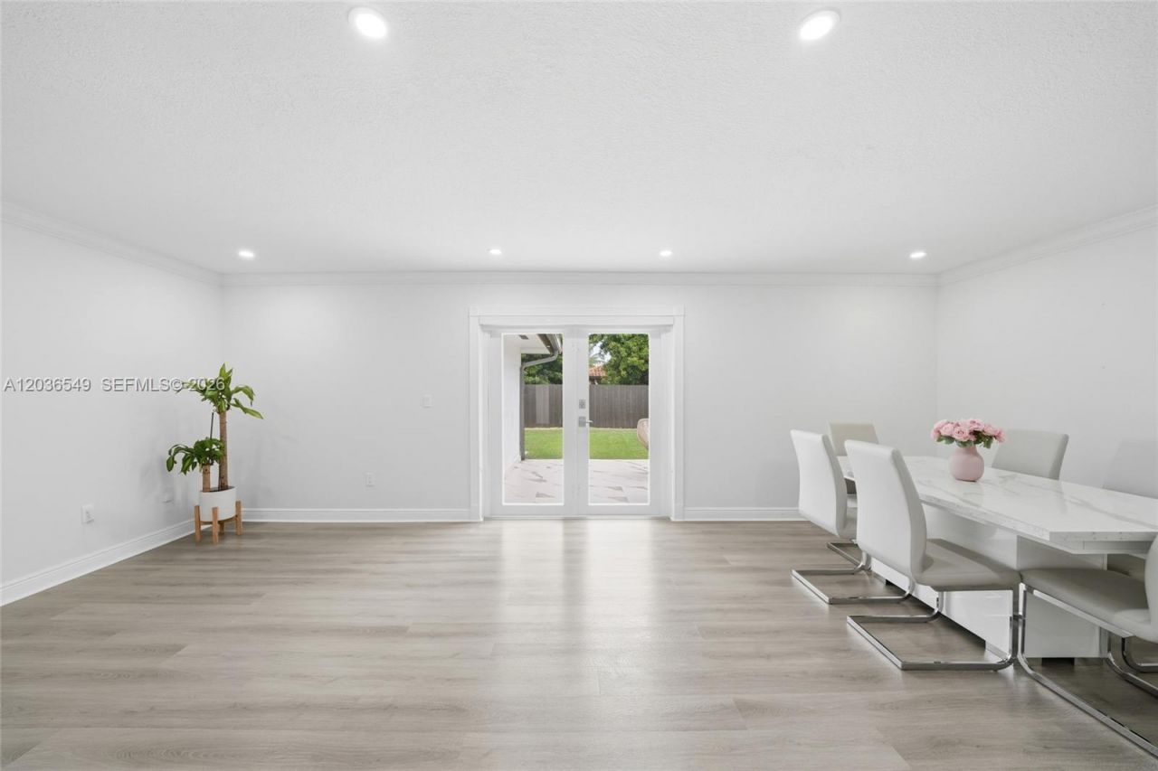 881 NW 133rd Ave, Miami, FL 33182 Photo